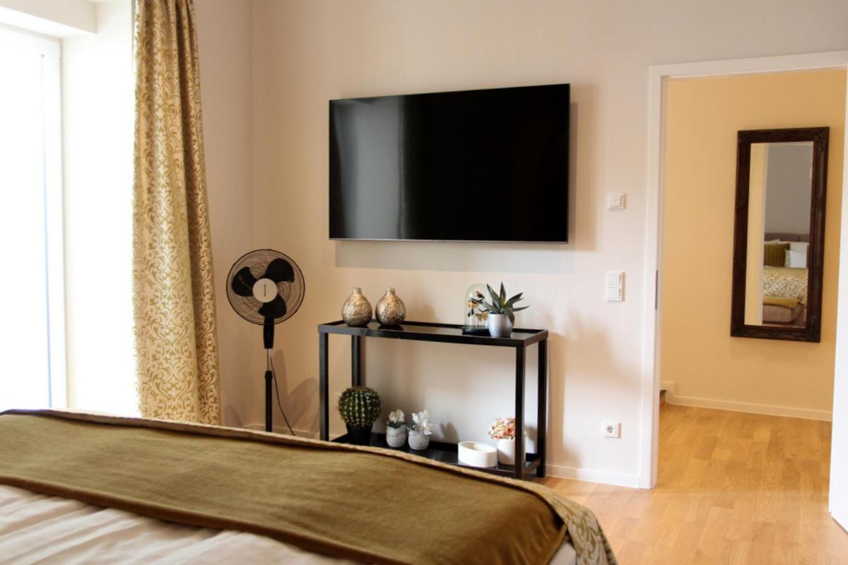 Moselromance - Luxusapartment - Grosse Terrasse - Ruhige Lage Трабен-Трарбах Экстерьер фото